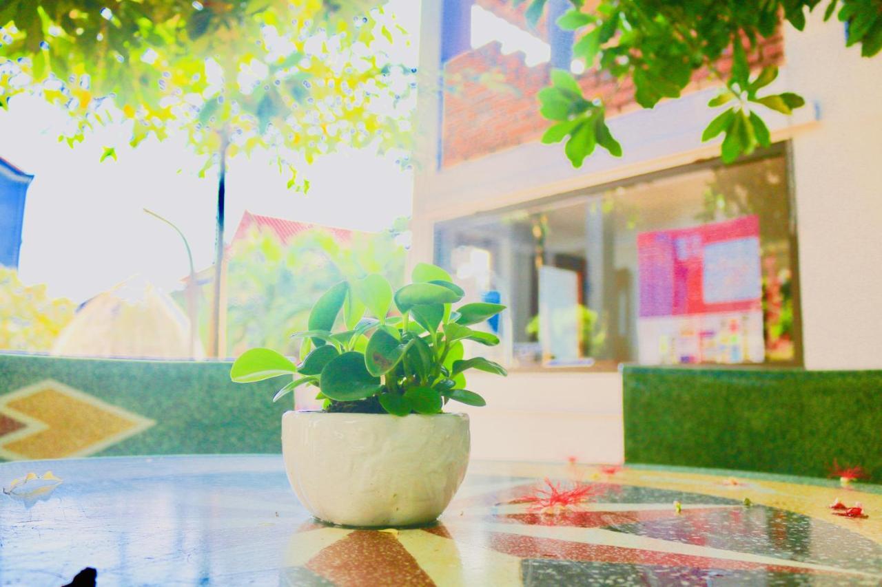 Riverview Homestay Dong Hoi Esterno foto